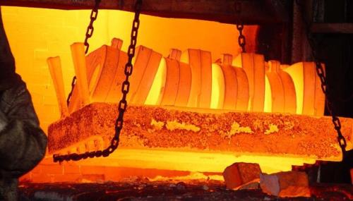 جرم نسوز کاربردی در کارخانه های فولاد تولید شد