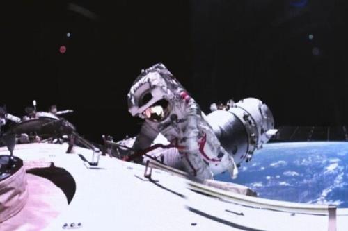 دومین پیاده روی فضایی مأموریت شنژو ۱۷ انجام شد