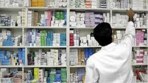 توزیع داروهای مخدر در داروخانه ها و خطر تعطیلی 8000 مركز درمان اعتیاد